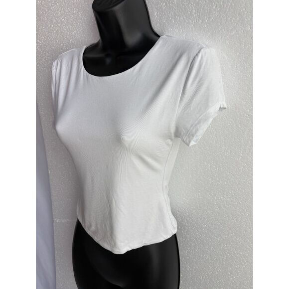 Blenca White Baby Tee Size M Crop T Shirt Top Basics Closet Staple Essential - Picture 4 of 9